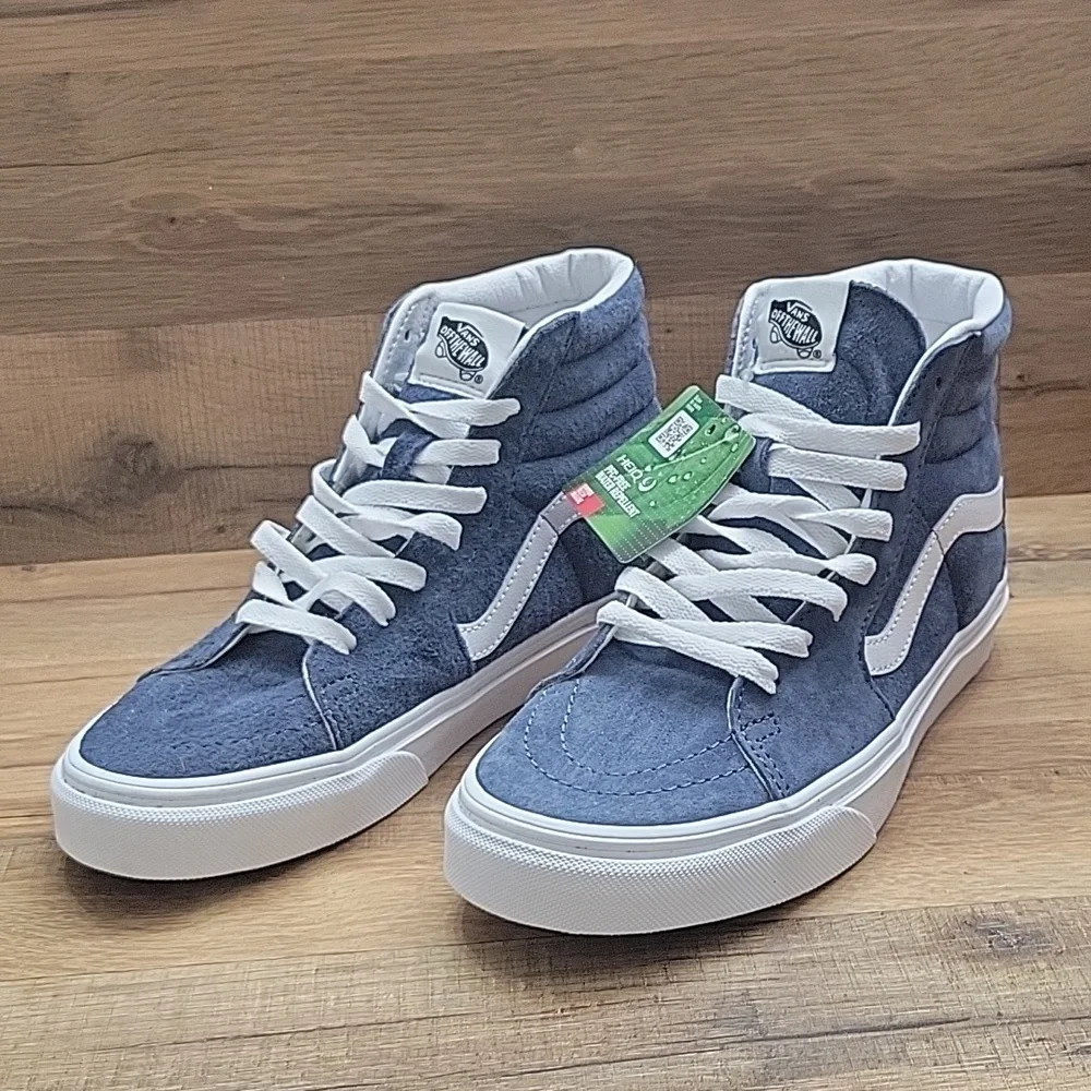Van's SK8-Hi Brand new in the box authentic uper leather .